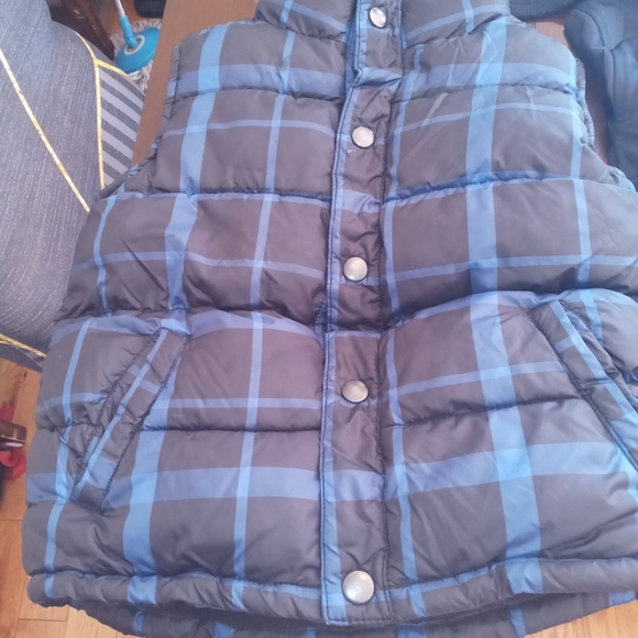 Boys outerwear size 6/8 - Picture 2 of 5